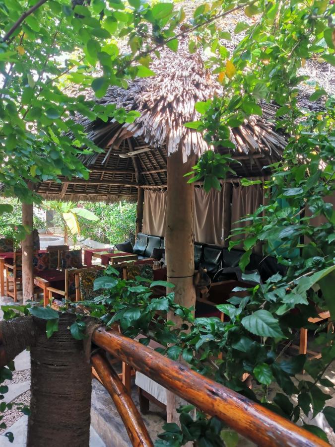Bed and Breakfast Savi House Нунгви Экстерьер фото