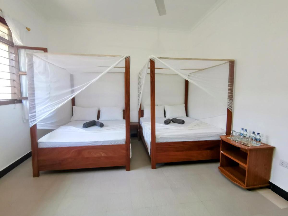 Bed and Breakfast Savi House Нунгви Экстерьер фото