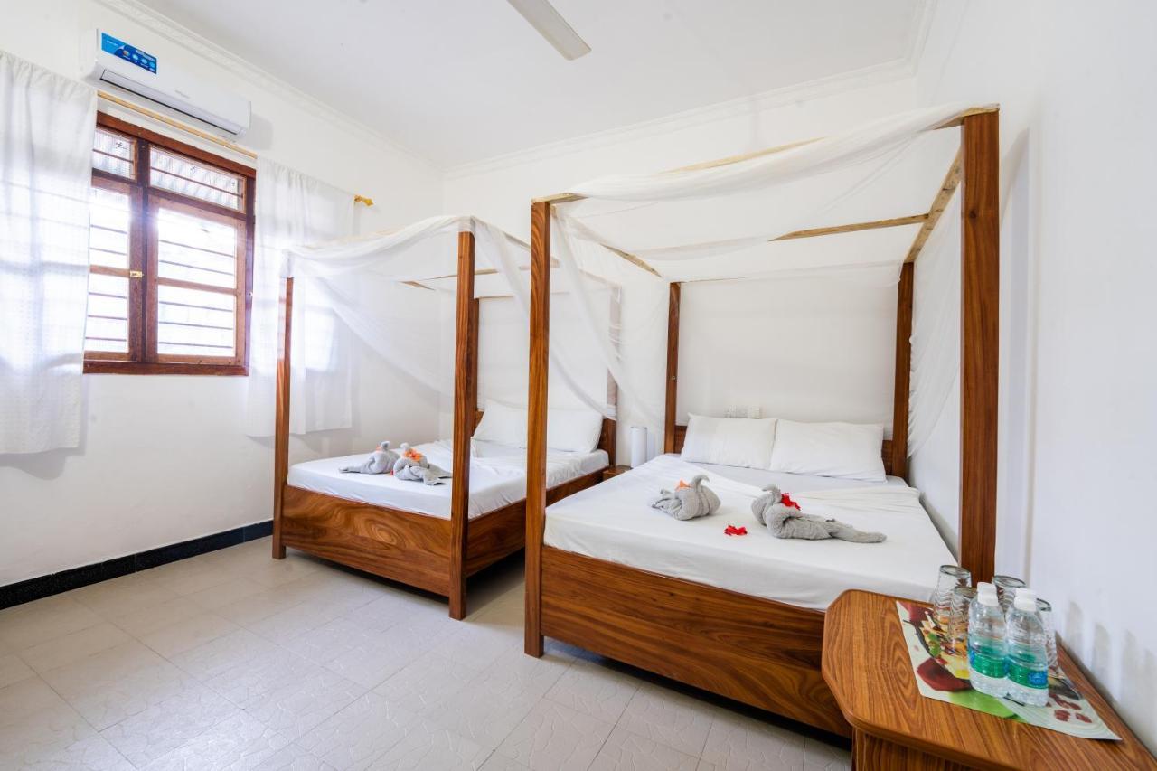 Bed and Breakfast Savi House Нунгви Экстерьер фото