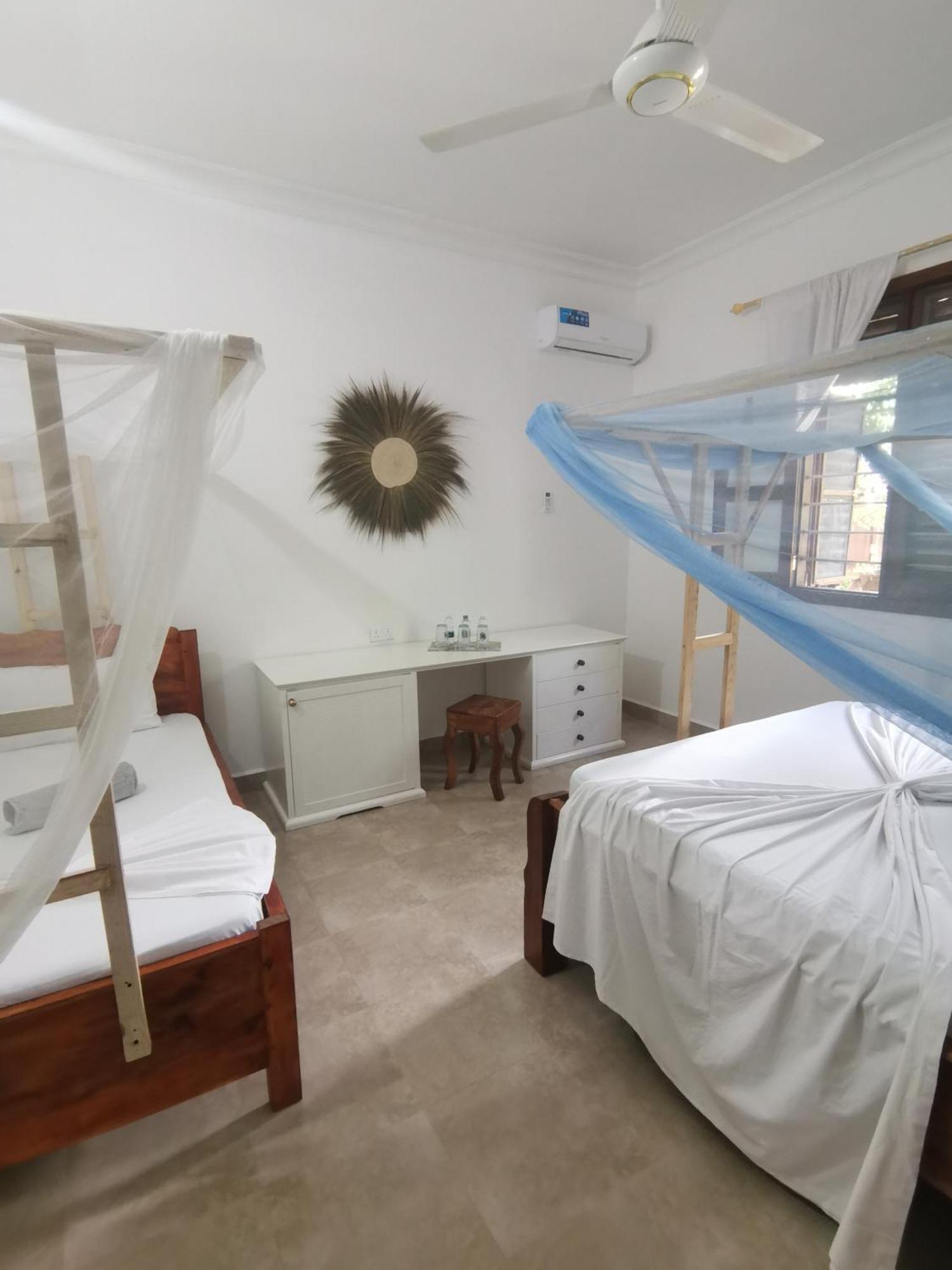 Bed and Breakfast Savi House Нунгви Номер фото
